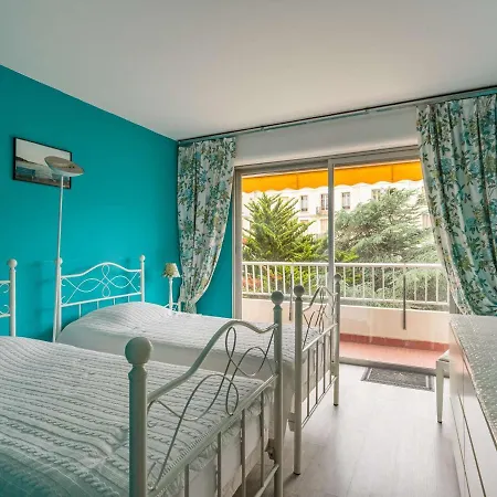 Moderne T3 Avec Balcon Et Parking, A 800m De La Plage Et Commerces - Fr-1-3-560 *