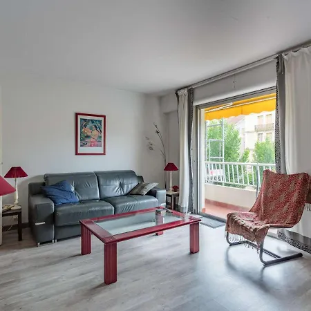 Moderne T3 Avec Balcon Et Parking, A 800m De La Plage Et Commerces - Fr-1-3-560 Biarritz